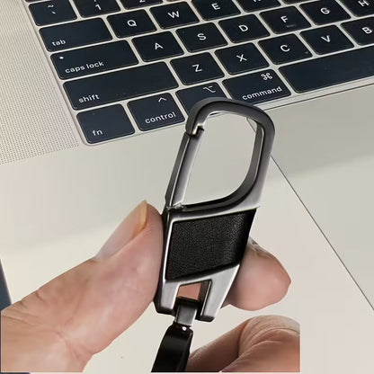 Llavero Giratorio 360° de Metal Negro para Auto