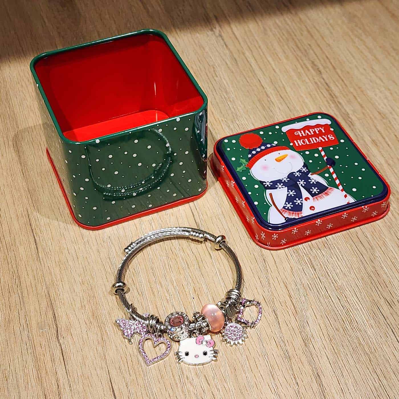 Pulsera Hello Kitty Kawaii con Encantos – Gato, Corazón y Mariposa