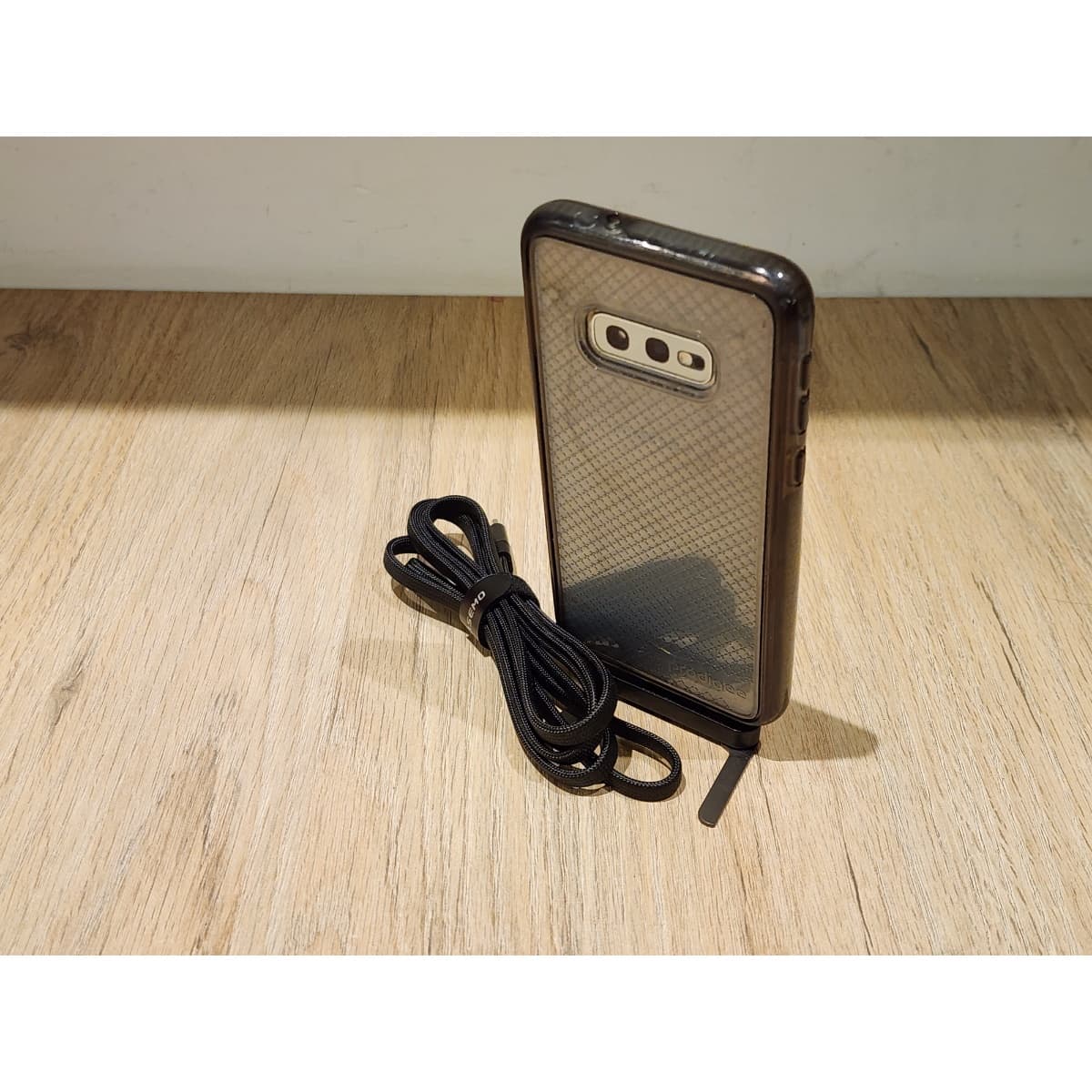 Cable USB-C 240W con Soporte Plegable para Teléfono