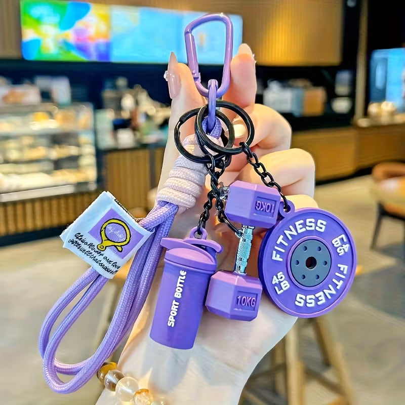 Llavero Deportivo Temático - Mini Mancuerna, Mini Barra de Pesas y Mini Botella Deportiva - Accesorio creativo para Mujer - Fitness - Morado