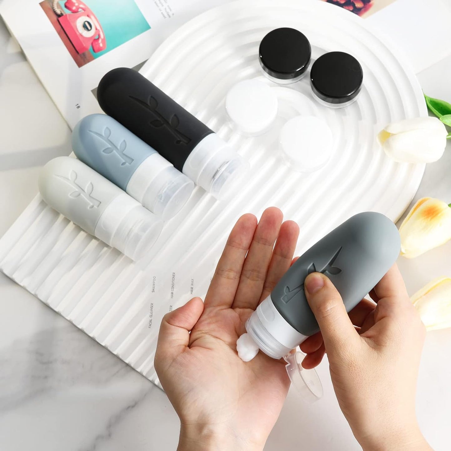Set de 18 Botellas y Atomizadores de Viaje – Rellenables y Antifugas
