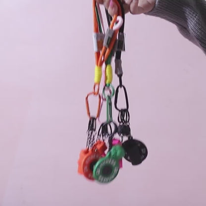 Llavero Deportivo Temático - Mini Mancuerna, Mini Barra de Pesas y Mini Botella Deportiva - Accesorio creativo para Mujer - Fitness - Morado