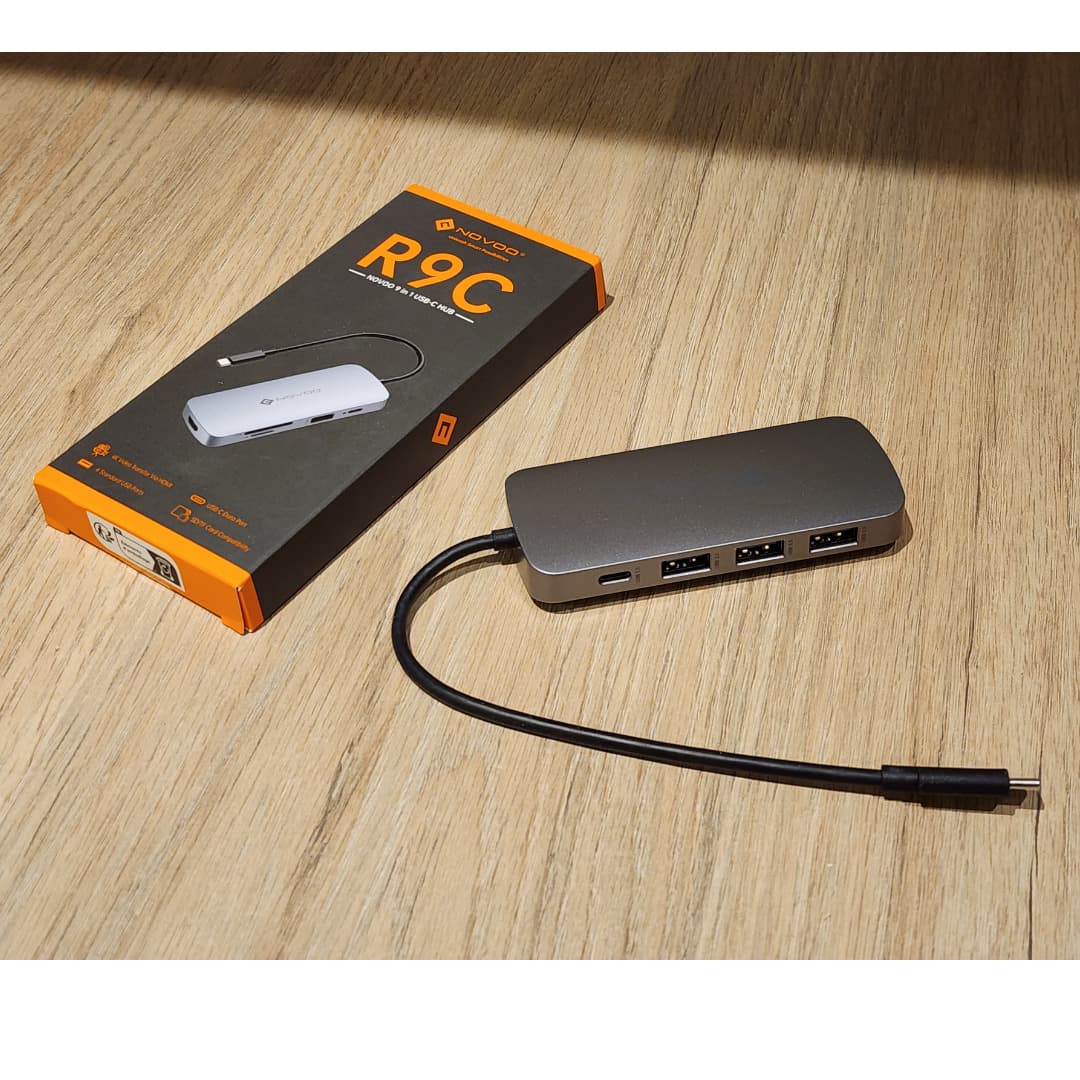 Hub USB-C 9 en 1 con HDMI 4K 60Hz y Carga PD 100W