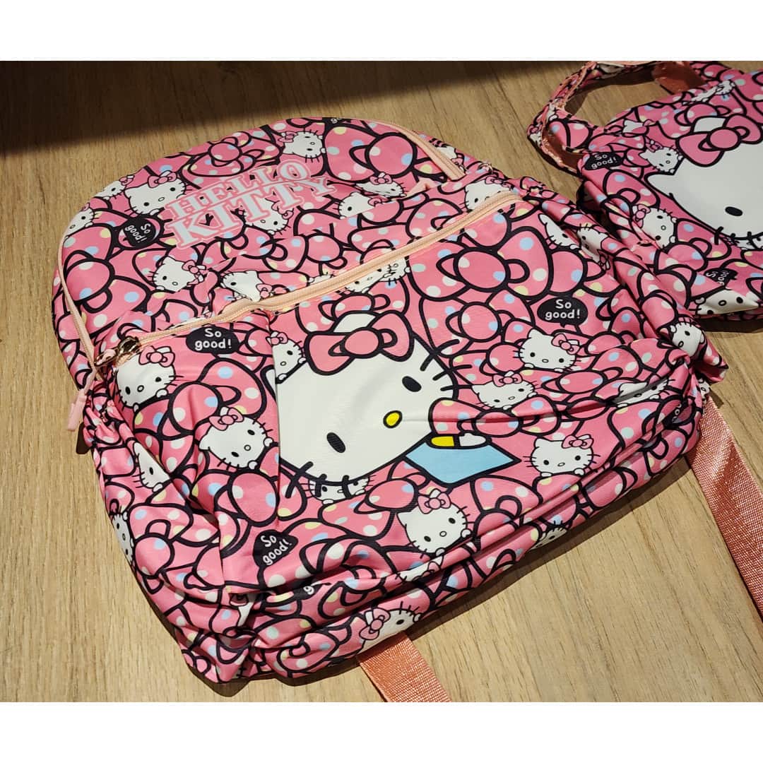 Set de Mochilas y Bolsos Hello Kitty Sanrio 4 Piezas de Nylon
