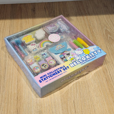 Mini Papelería Coleccionable Hello Kitty Sanrio – Notas Adhesivas y Suministros Escolares